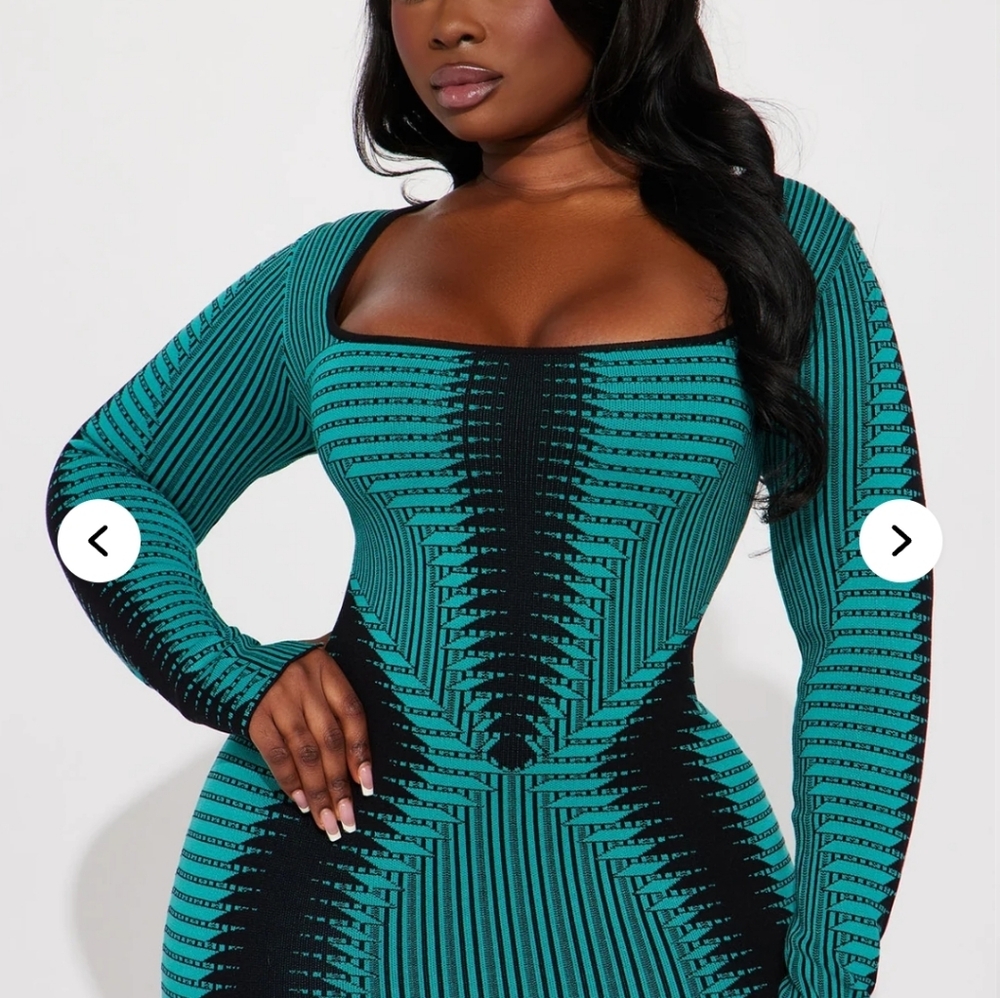 Elegant Teal and Black Bodycon Midi Dress - Picture 3 of 3